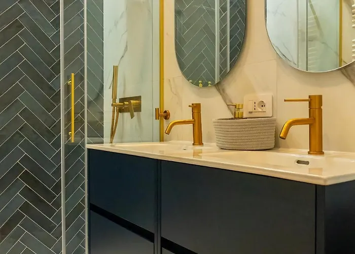 Apartment 3 Suites, Freestanding Tub, Xl Luxury