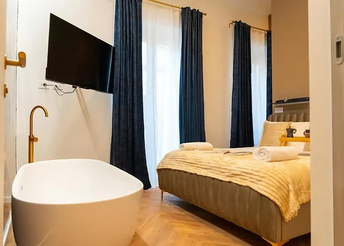 3 Suites, Freestanding Tub, Xl Luxury Apartment Rom