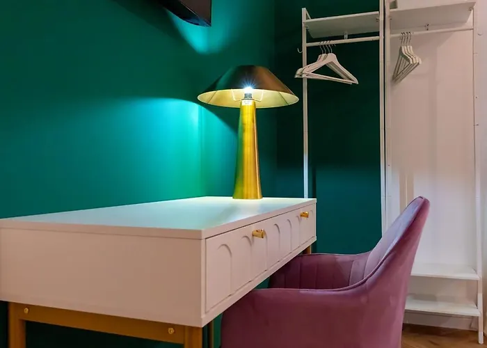 3 Suites, Freestanding Tub, Xl Luxury Apartment *
